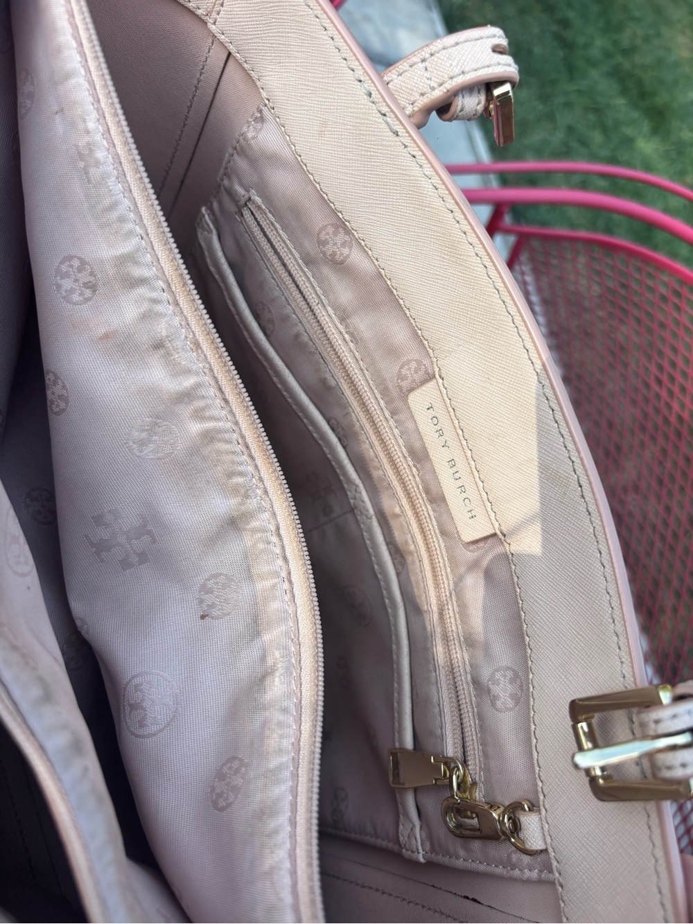 Tory Burch Pink Cream Leather Shoulder Tote- Project Bag - Picture 4 of 11